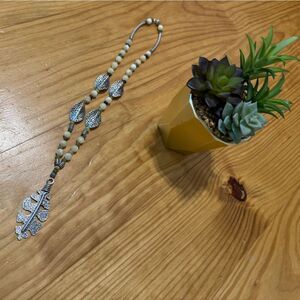 New Southwest FEATHER/LEAF PENDANT Beaded  Necklace 14.5”